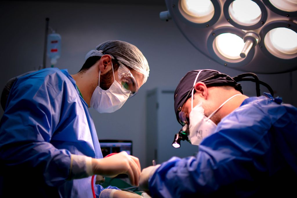 How Specialized Surgeons Repair the Colon and Restore Digestive&nbsp;Comfort